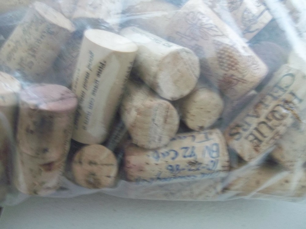 1 Gallon Size Bag Misc Wine Corks Over 100 Per Bag