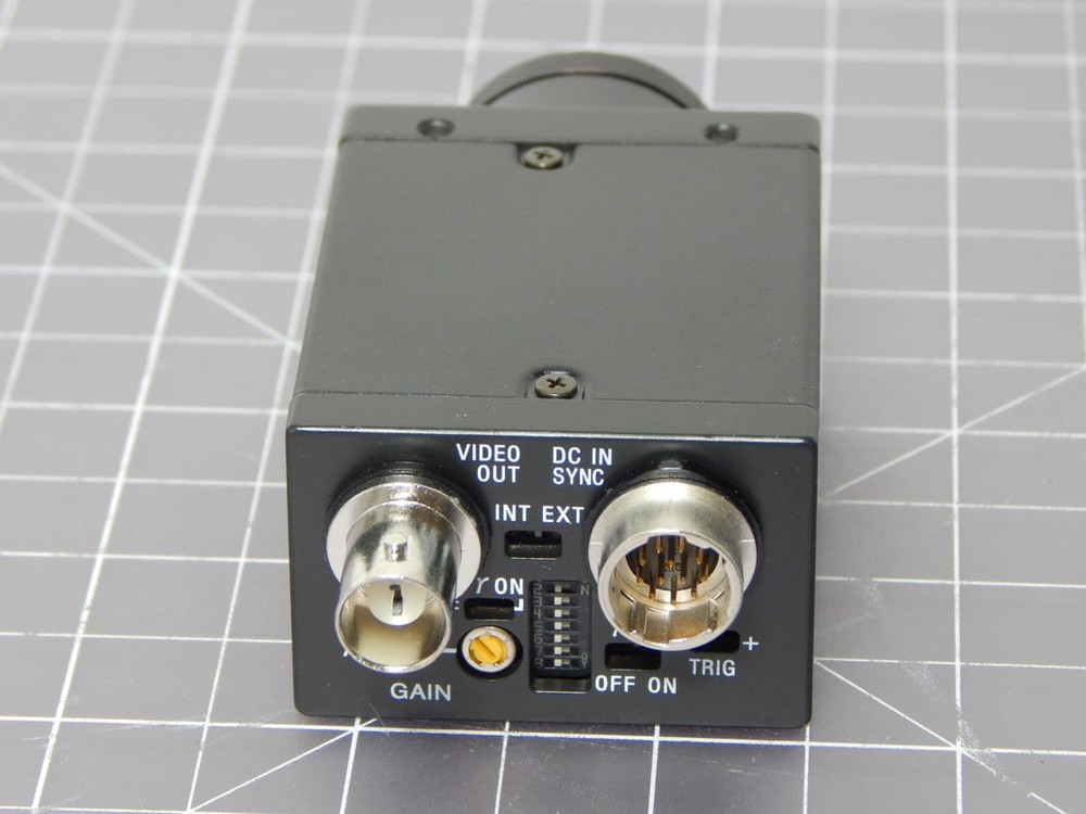 CCD XC-ST30 VIDEO CAMERA MODULE 10.5-15VDC M2840