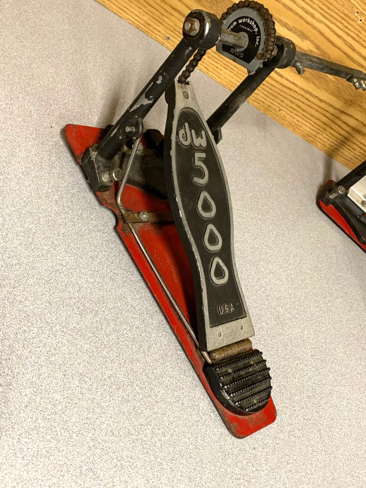 DW 5000 Accelerator Double Bass Drum Pedal Double Chain