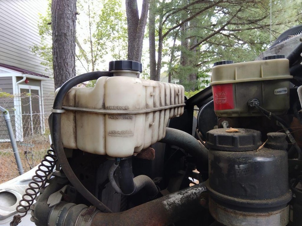 For 2007 GMC C7500 RADIATOR OVERFLOW TANK ,  MD