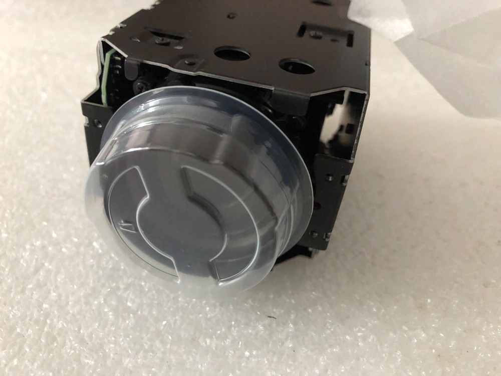 Hitachi DI-SC221 Full HD Zoom Chassis Camera