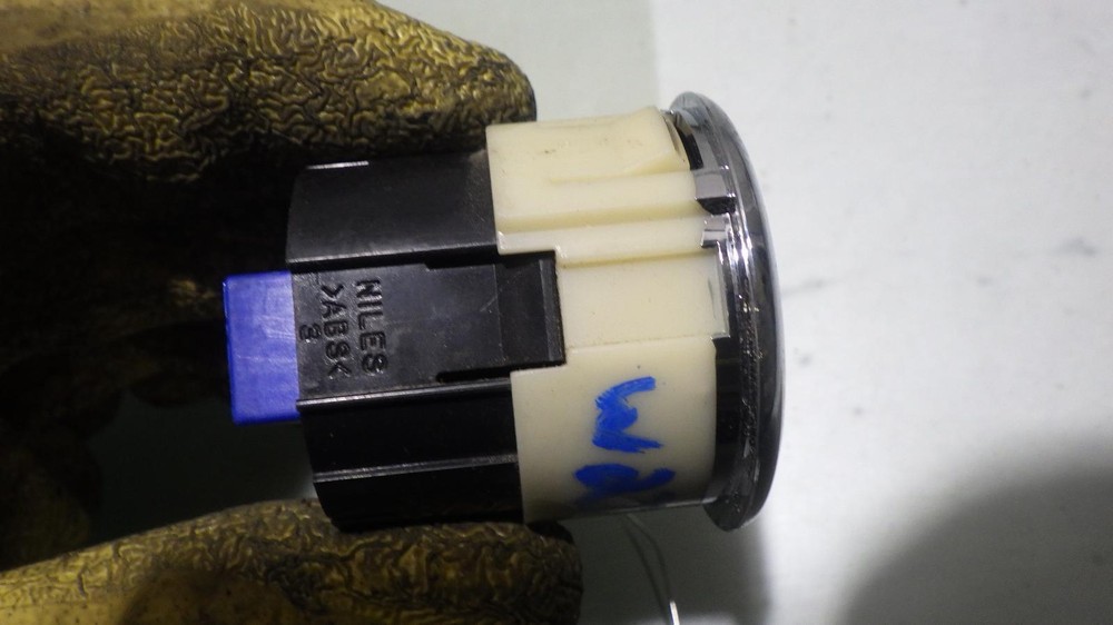 12 INFINITI G37 Ignition Start And Stop Button