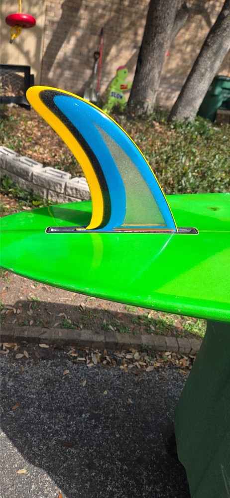 surfboard fin