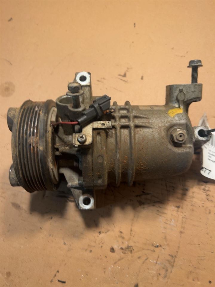 VERSA 2012 Fuse Box Cabin 6788