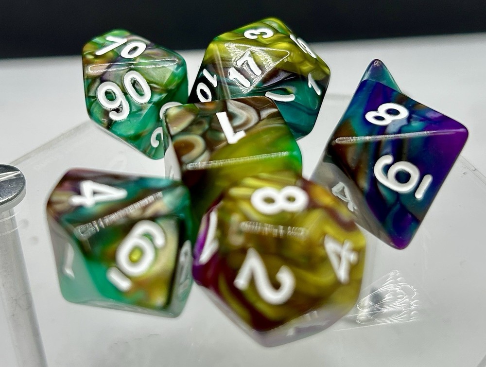 Sirius Acererak's D&D : Gold polyhedral dice Set D16