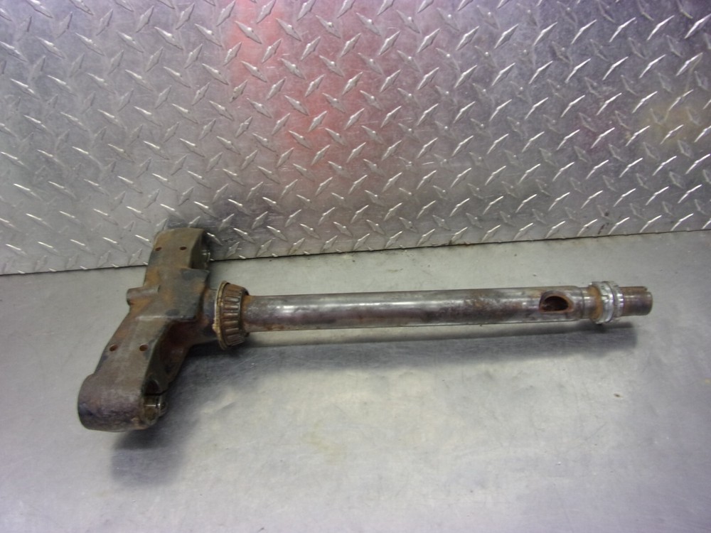 932 B PIAGGIO BV 200 2003 OEM T-SHAPED FORK LOWER