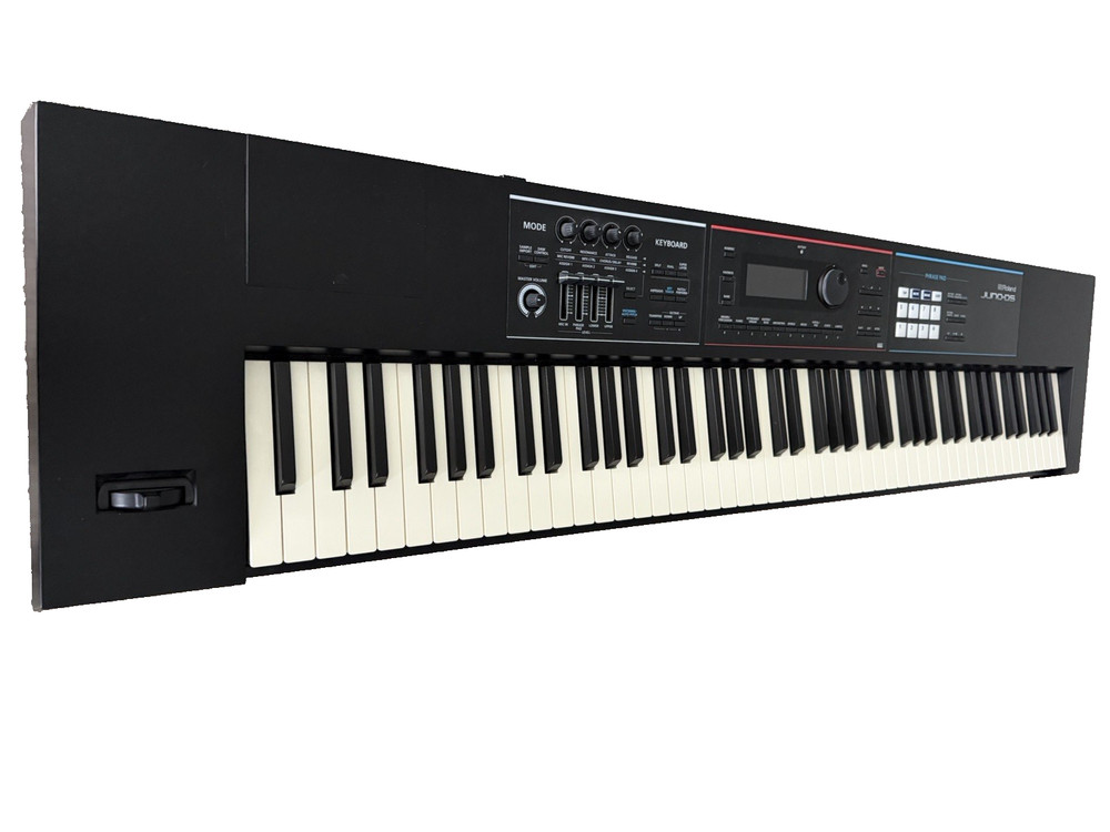 Roland JUNO-DS88 88-Key Synthesizer
