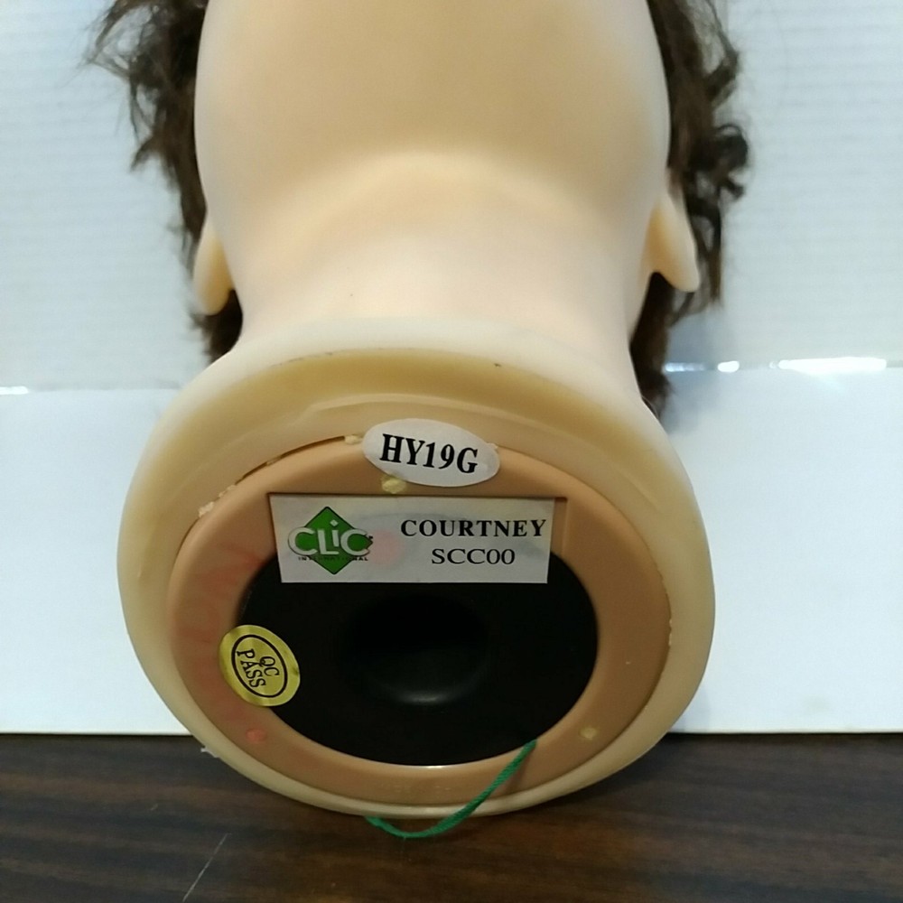 Clic Cosmetology Mannequin Head (M1)
