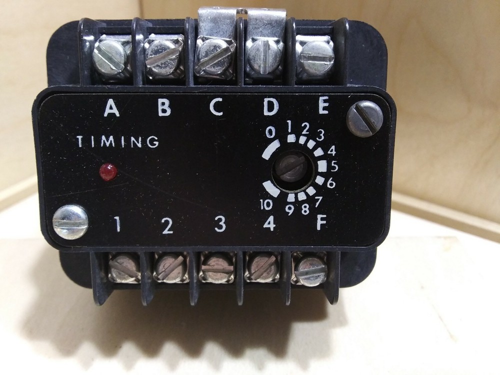 ISSC 1013-1-D-1-B On Delay Timer NEW
