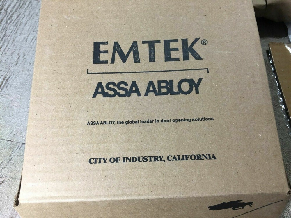 Emtek ASSA ABLOY Modern Double Hook W. Square Rosette, Polished Chrome On Brass