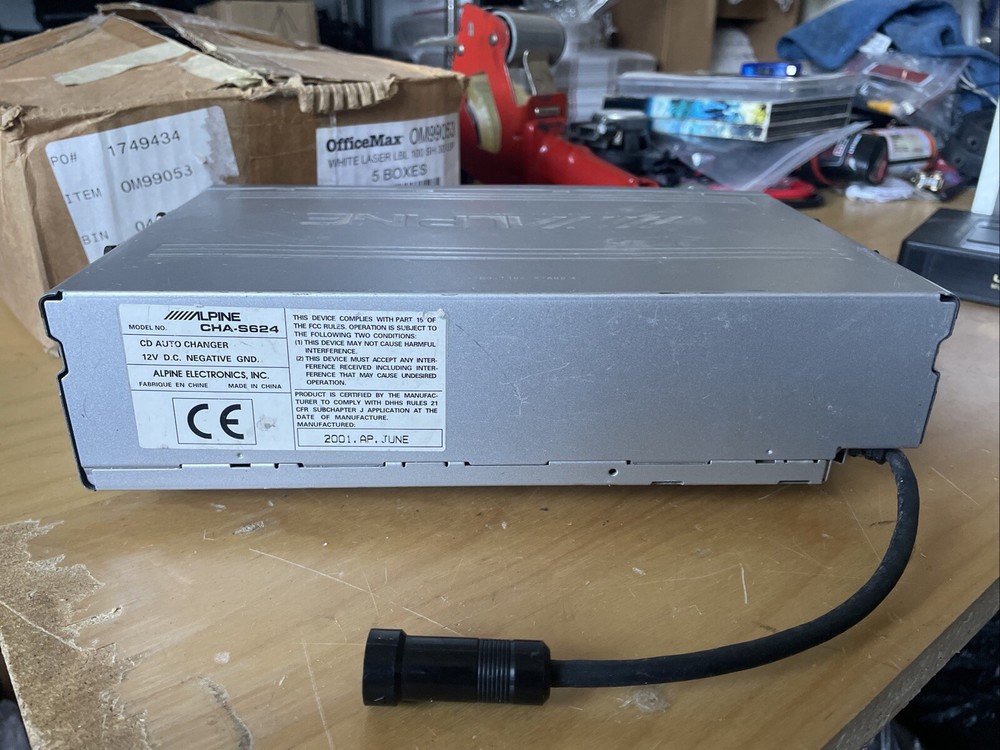 Alpine CHA-S624 Ai-Net 6-Disc CD Changer (Used)