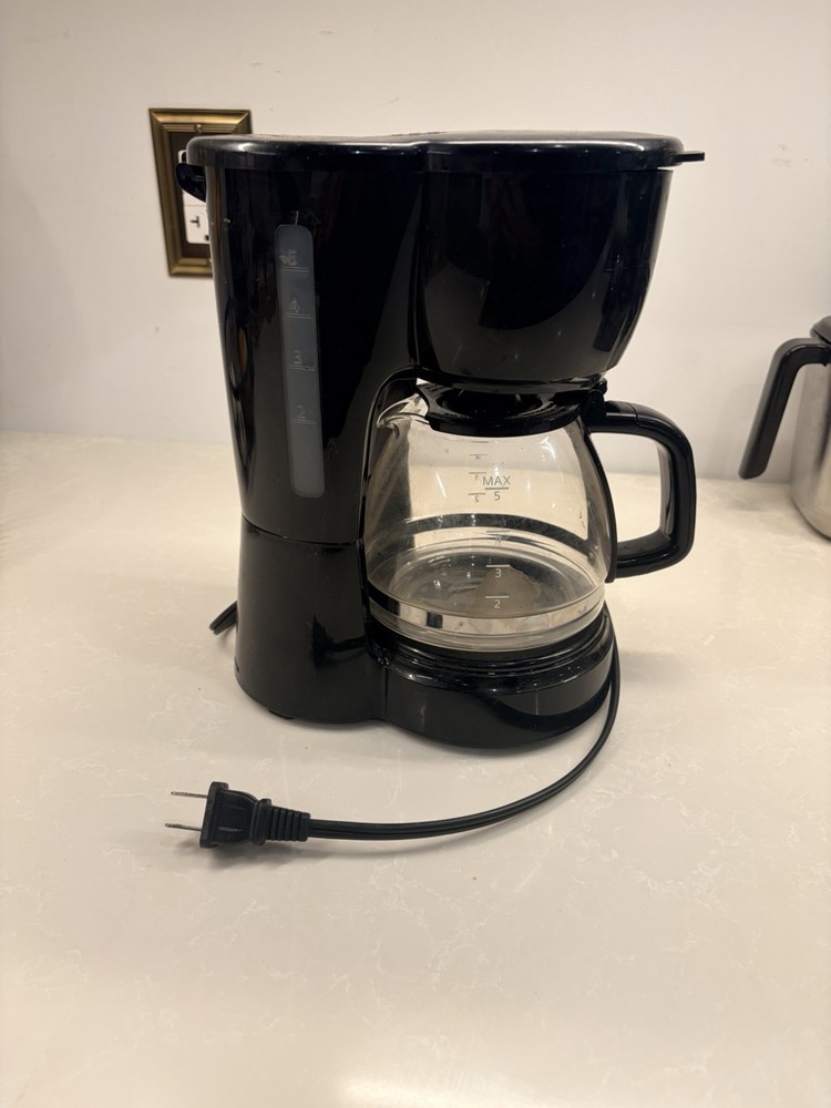 5-Cup Drip Coffee Maker in black