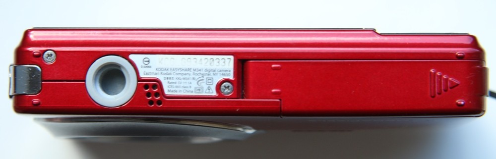 Kodak EasyShare M341 12.2MP Compact Digital Camera Red