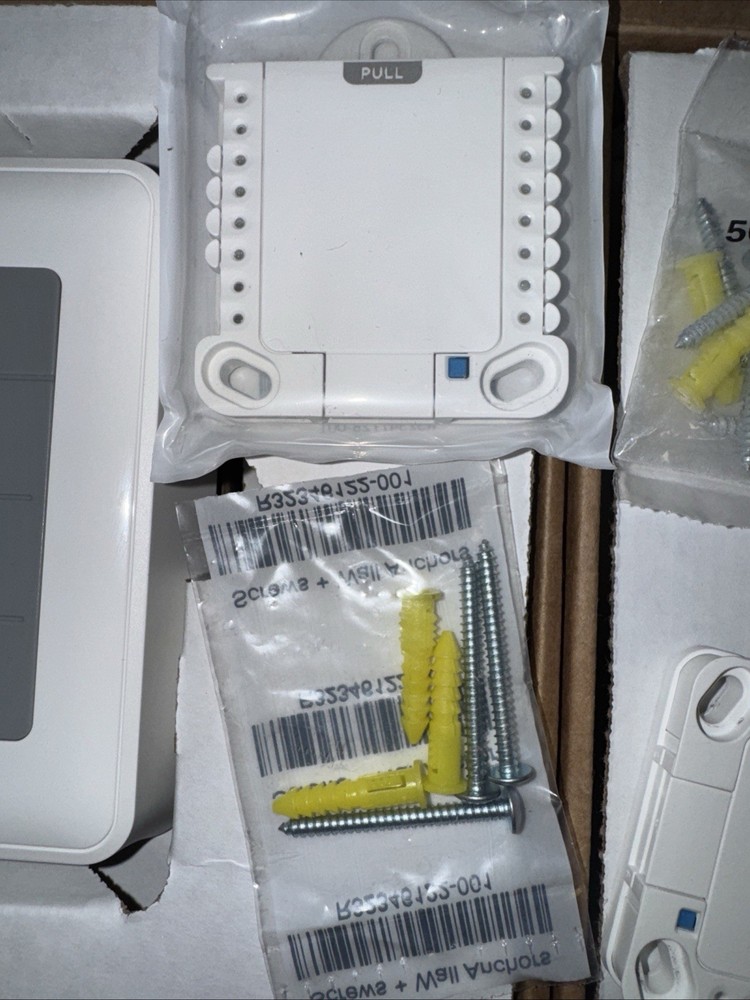 2PKG: Honeywell T5 7-Day Programmable Thermostat with Digital Display RTH7560E