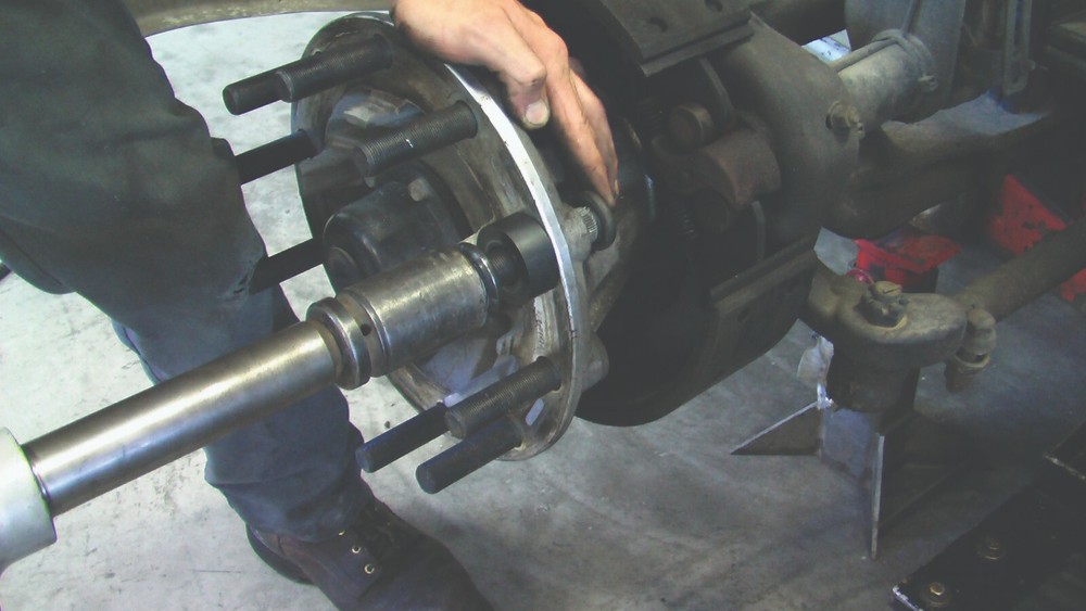 Lisle 28950 Truck Wheel Stud Installer