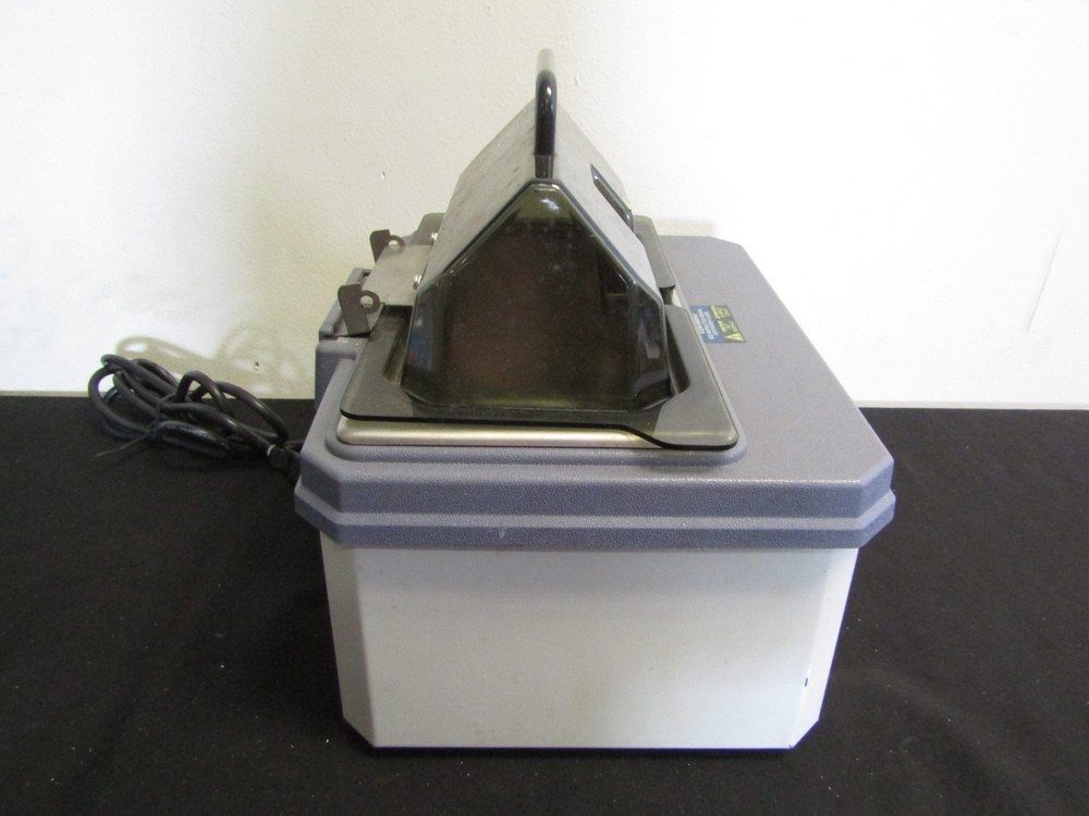 Fisher Scientific Model 105 Isotemp Water Bath