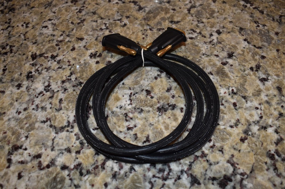 Monster Monitor Cable
