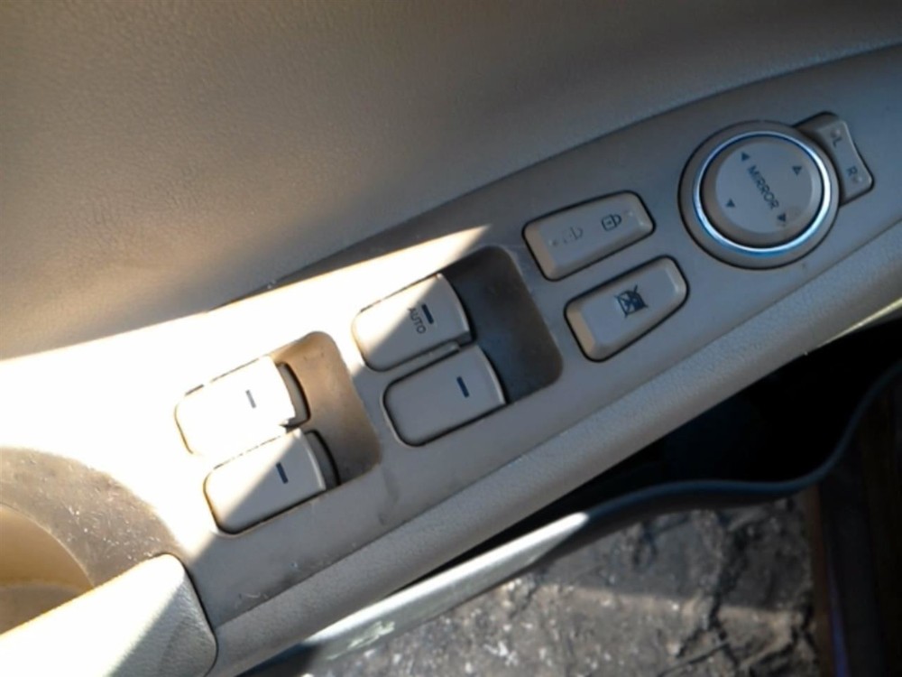 SONATA 2011 Fuse Box Cabin 104933073