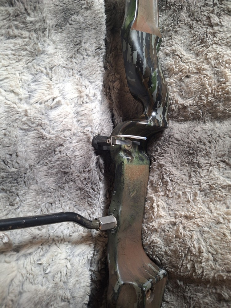 Bear Flare II Compound Bow Camo