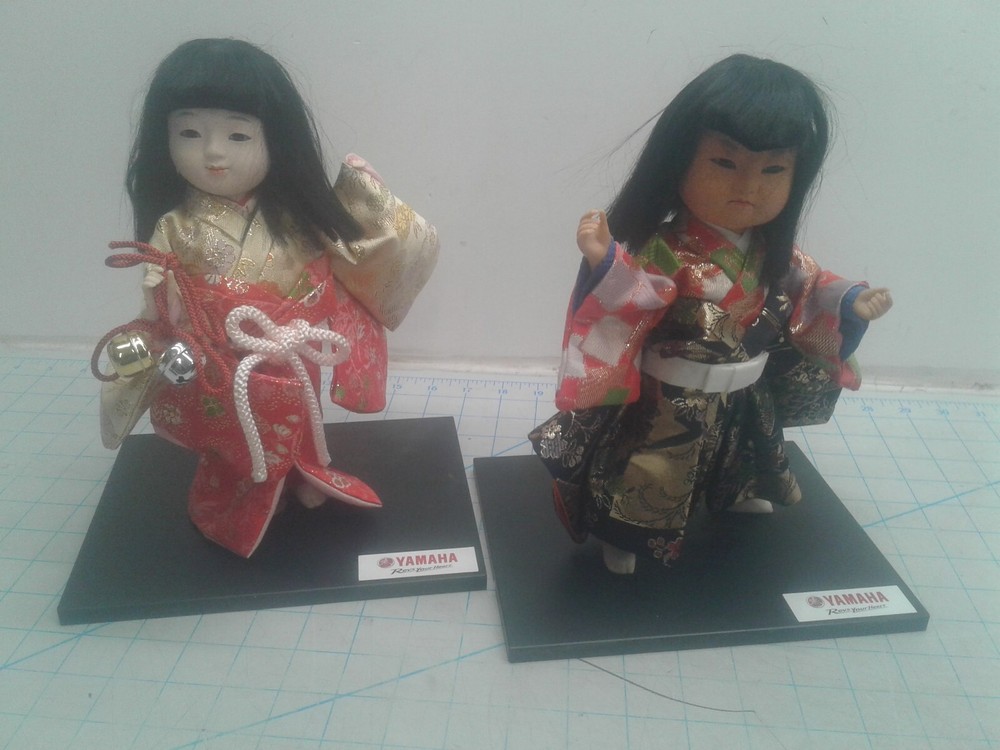 (2) Japanese Kyugetsu Yamaha Dolls