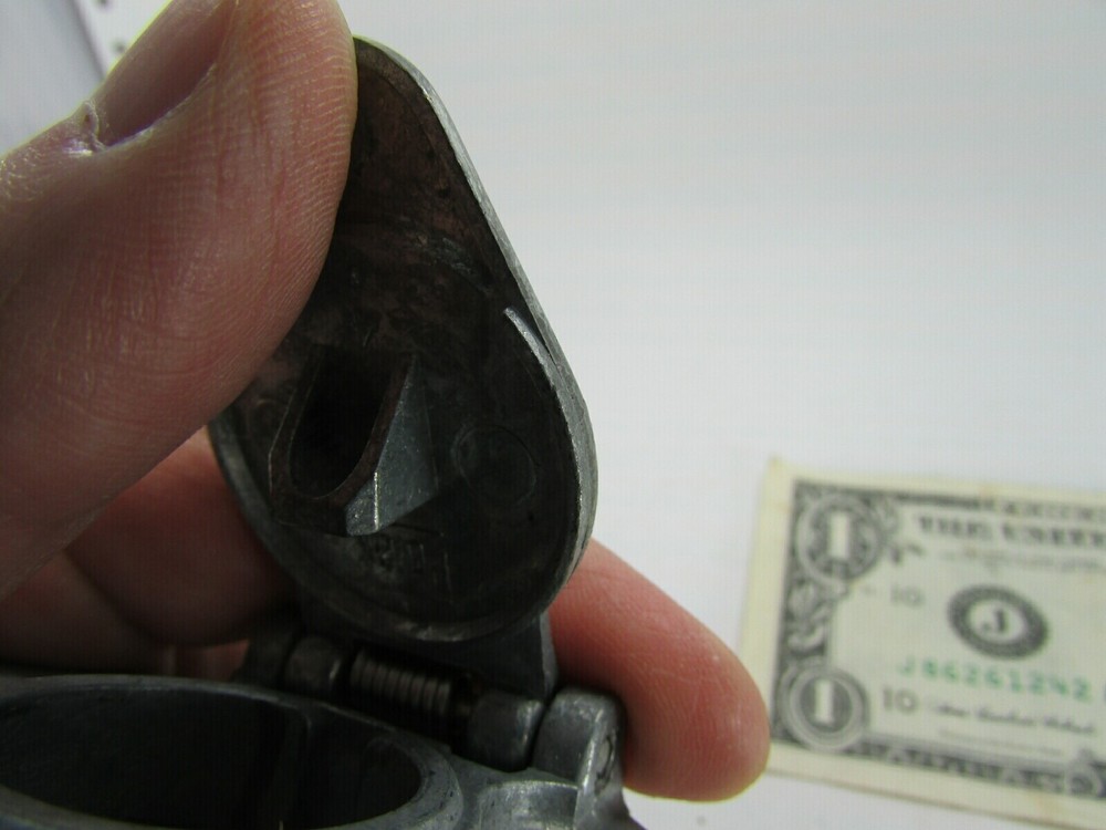 Pollak 6-Way Round Trailer Receptacles, Spring Covered Solid Cast Zinc Circular