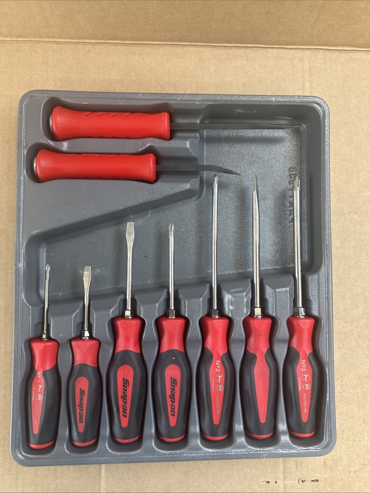 SNAP ON  9Pc  Mixed Soft Grip Screwdriver Striking Prybar Set
