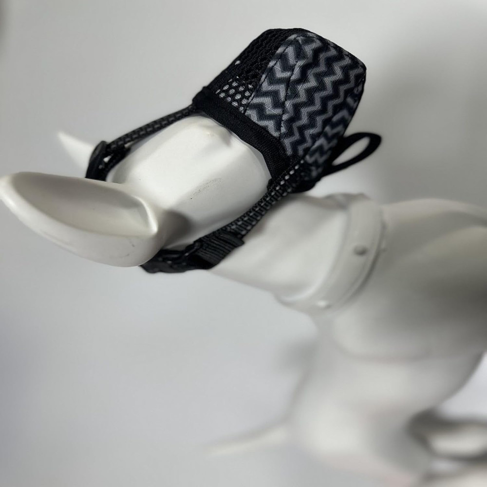 Dog Muzzle, Air Mesh Breathable Muzzle for Medium Large Sized Dogs Prevent Bitin
