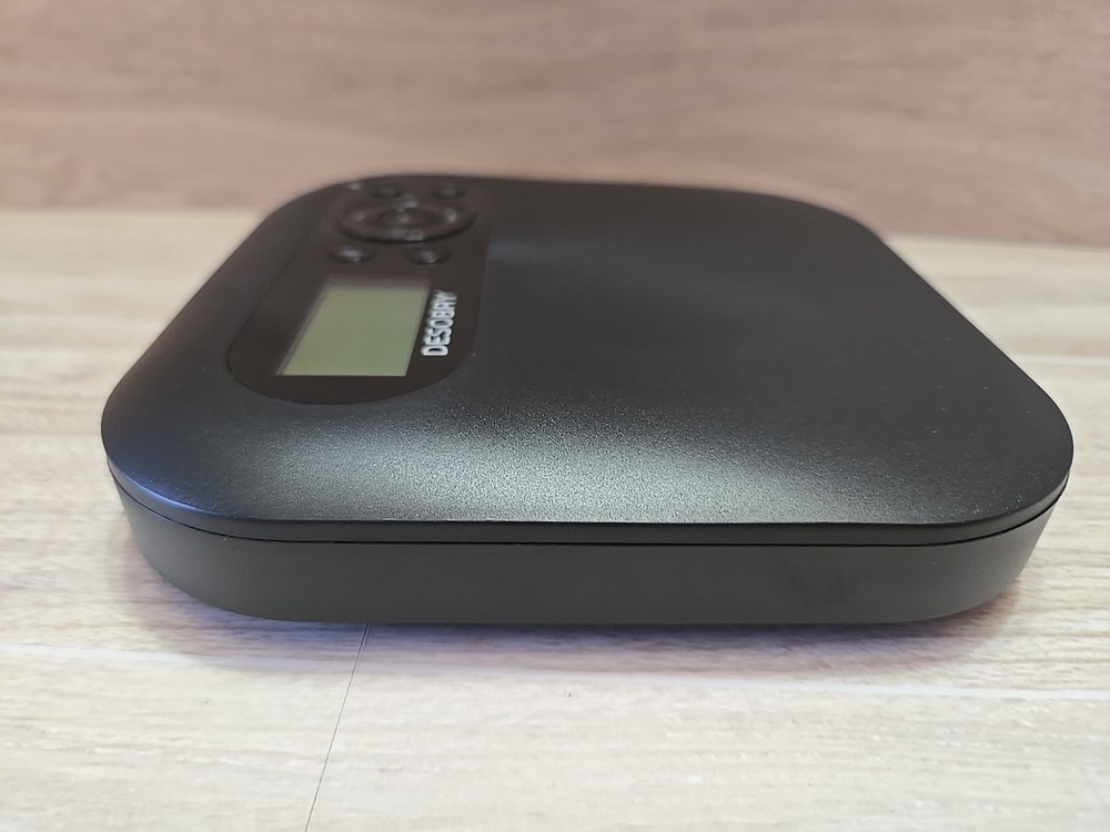 Portable CD Player with Ear Buds Cable & FM Transmitter - Desobry A2