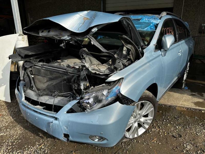 12 LEXUS RX450H JACK AND TOOL KIT