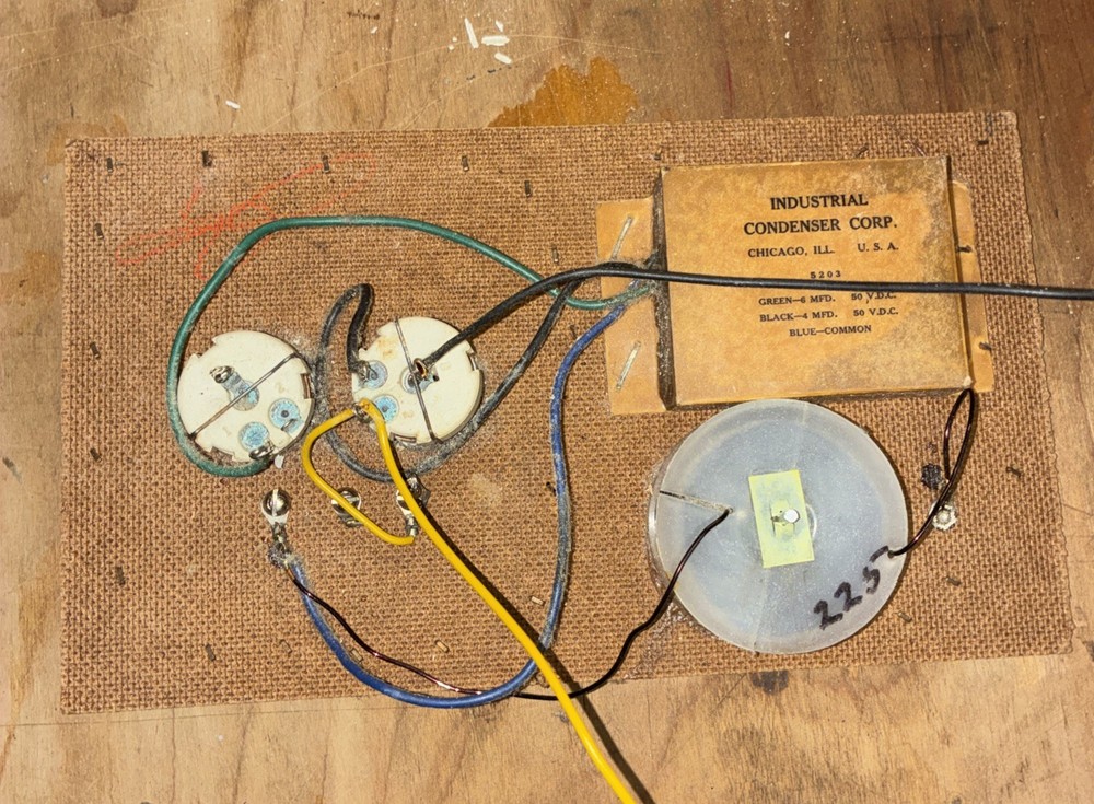 One- Acoustic Research AR-2A Crossover, Untested