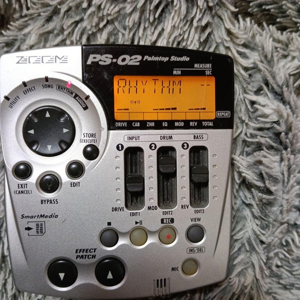 ZOOM PS-02 Palmtop Studio Multitrack Recorder Good w/ Box