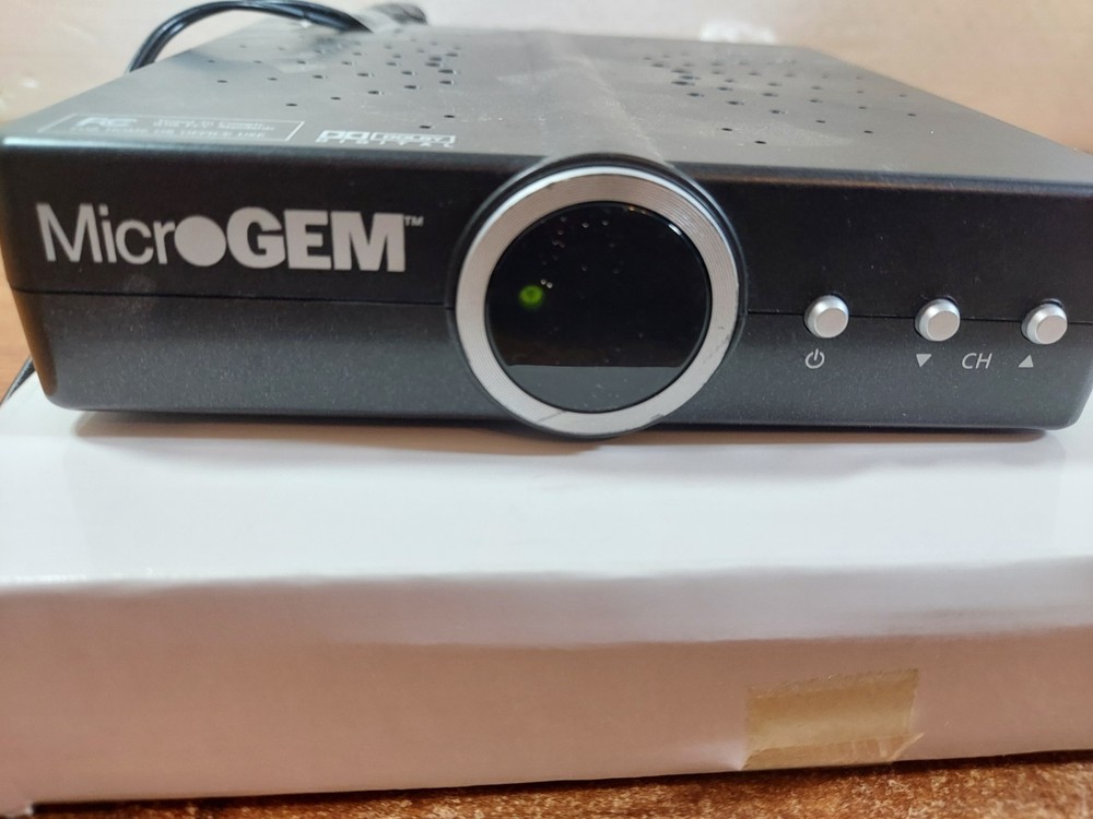 MicroGEM HD Digital to Analog Receiver-No Remote -Tested