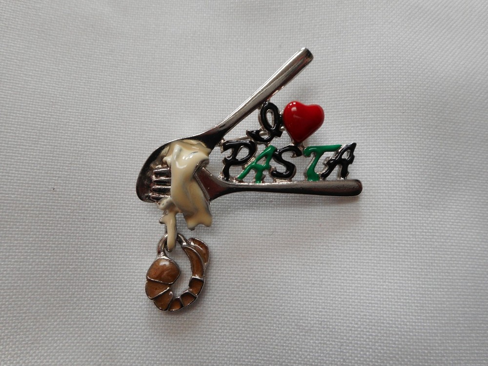 SPECIALLY PRICED!!  I Heart (Love) Pasta Pin