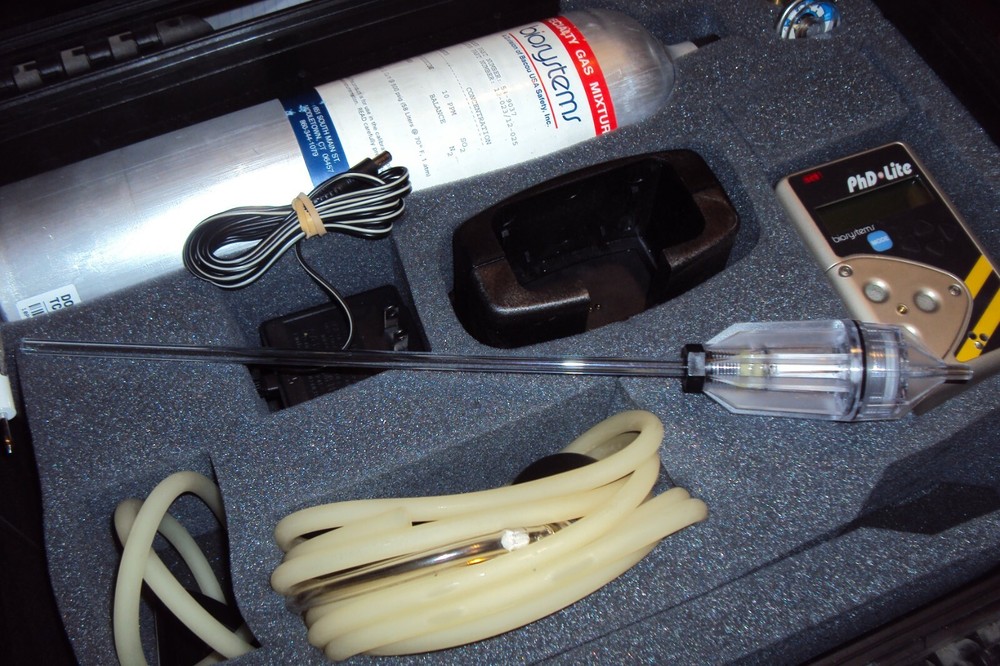 Biosystems 5134 CONFINED SPACE KIT .