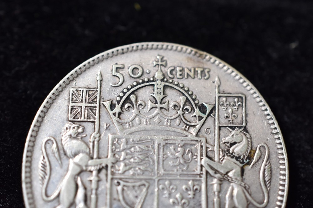 CANADA 1940 50 CENT COIN