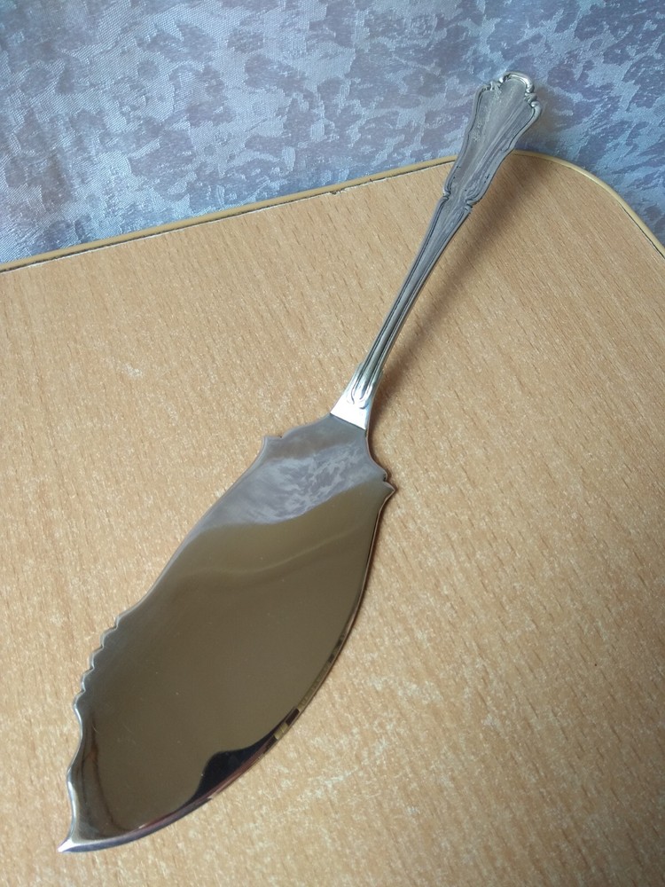 Rare Vintage SILVER Shoulder Kitchenware Cake spatula stamp 800