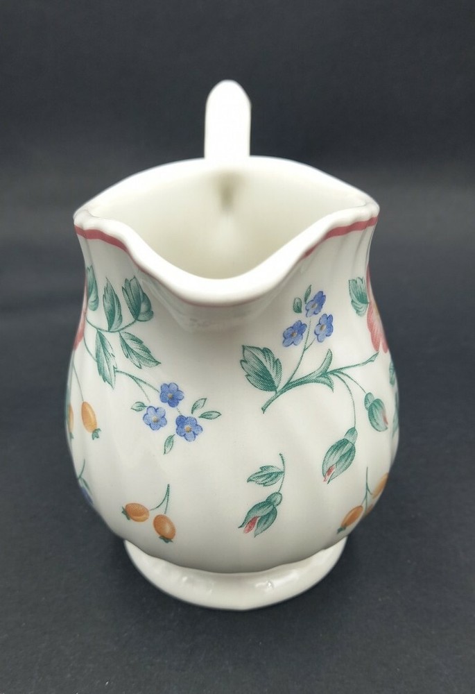 Churchill BRIAR ROSE Creamer