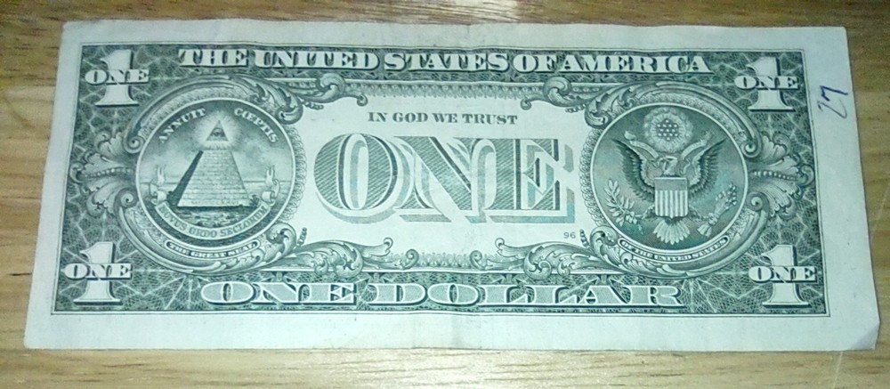 ONE DOLLAR NOTE WITH UNEVEN BORDERS ERROR. U S. FEDERAL RESERVE NOTE.