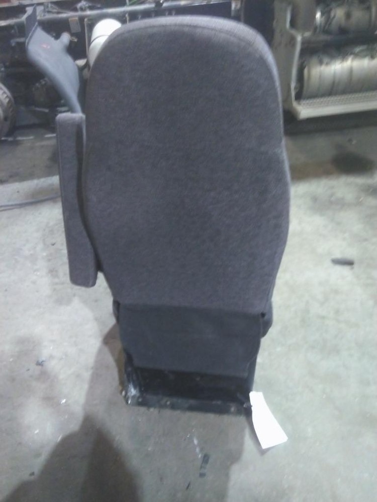 Replaces 2017 PETERBILT 579 FRONT SEAT , OH