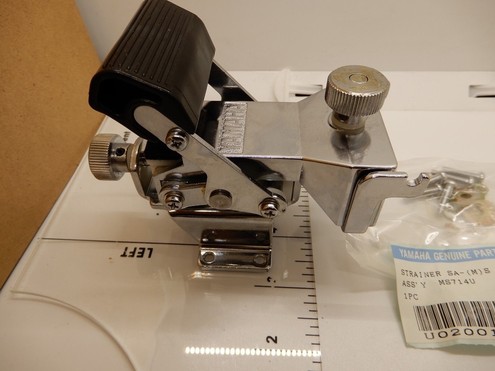 YAMAHA Strainer U0200140