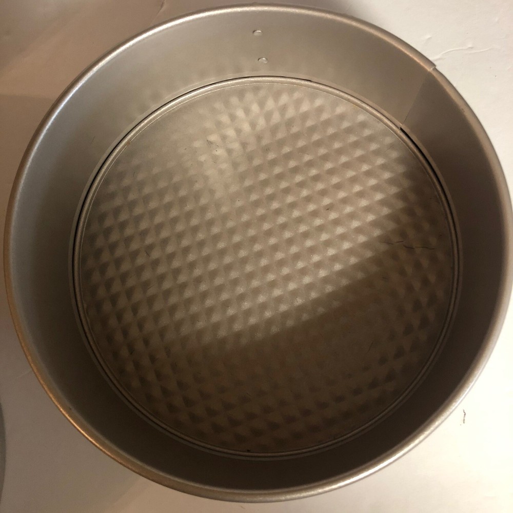 WILTON PERFECT PERFORMANCE PLUS 3 Pc SPRINGFORM SET NONSTICK BAKEWARE