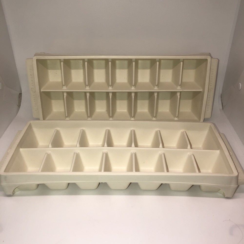 Vintage GE GENERAL ELECTRIC ice cube tray Plastic Lot of 2 stackable