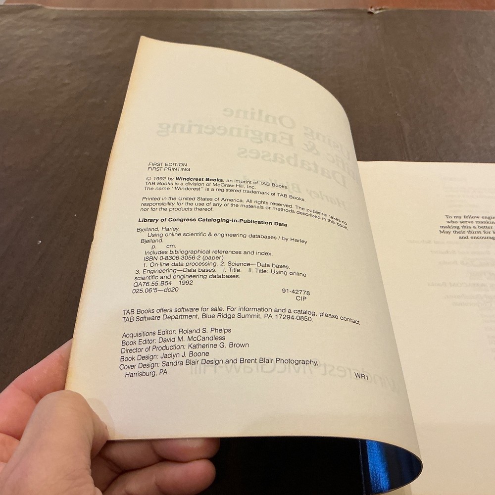Using Online Scientific Engineering Databases Vintage Computing Textbook 1992