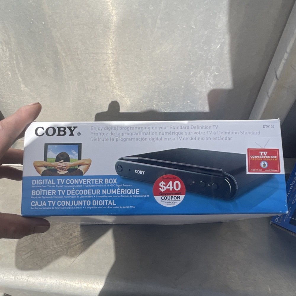 Coby DTV102 Digital TV Converter Box Black Full Function Remote Control Included