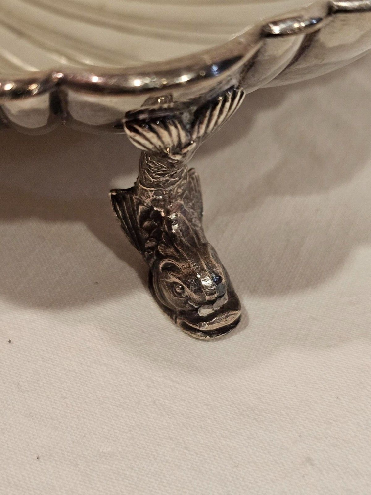 1922 AESTHETIC MIDCENTURY FISH & SHELL LG SOLID BUFFET SERVER CRESCENT SILVER