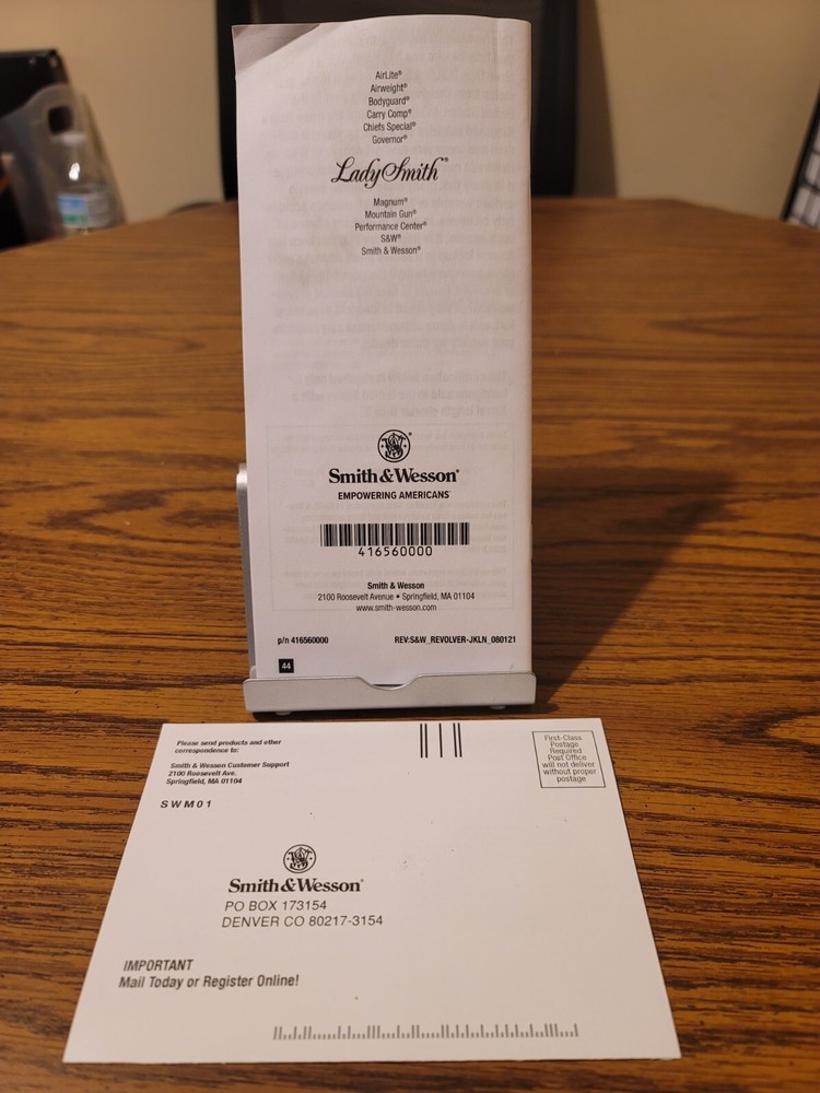 Smith & Wesson Modern Revolvers Owner's Manual