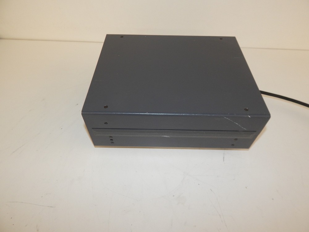 ^^ NEWPORT OPTICAL POWER METER MODEL 835 (EQX44)