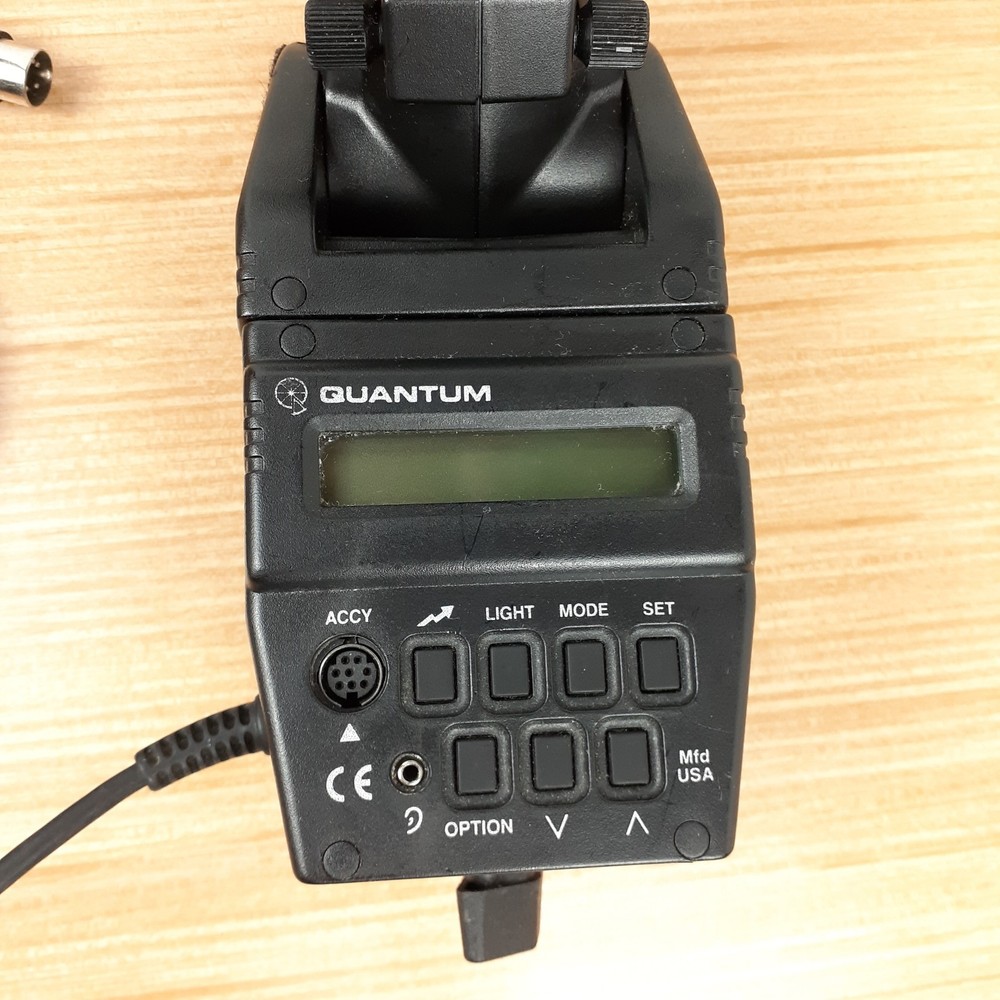 Quantum Instruments Qflash Model T3D-R Flash UNTESTED No Bulb