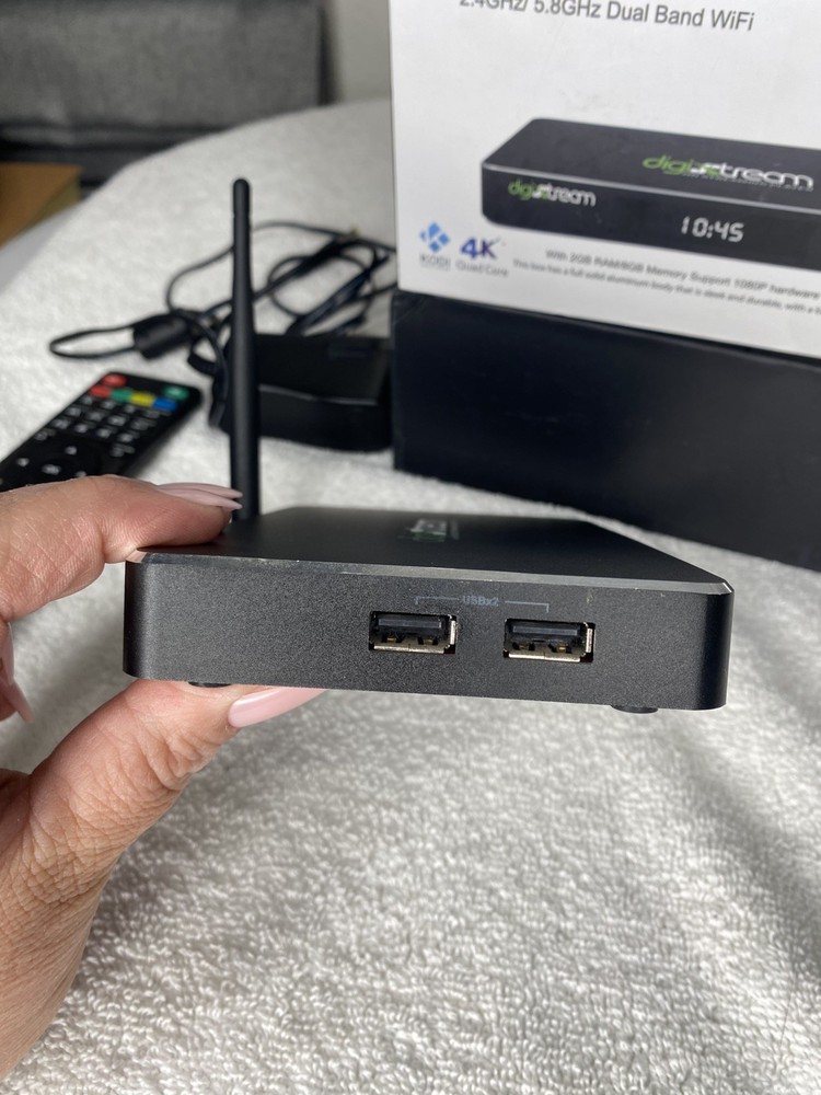 DigiXstream DX4 Quad Core 4K Android Media Box Original Box