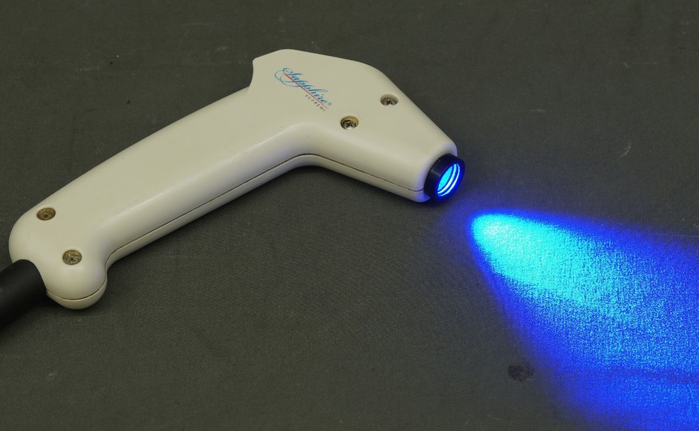 Den-Mat Sapphire Supreme Curing System Handpiece (R1)